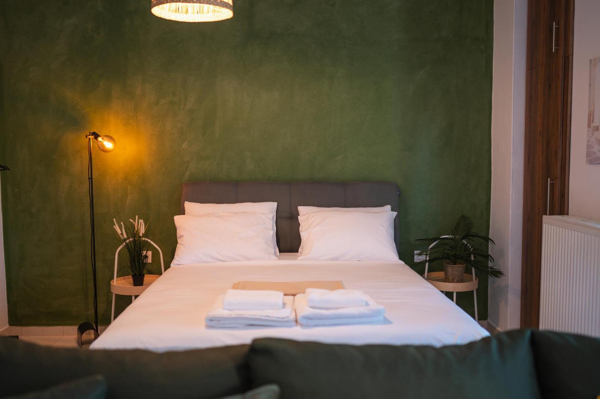 Ancient Forest Suite By Heeaven'S Hall Luxury Suites Alexandroupoli Exterior photo